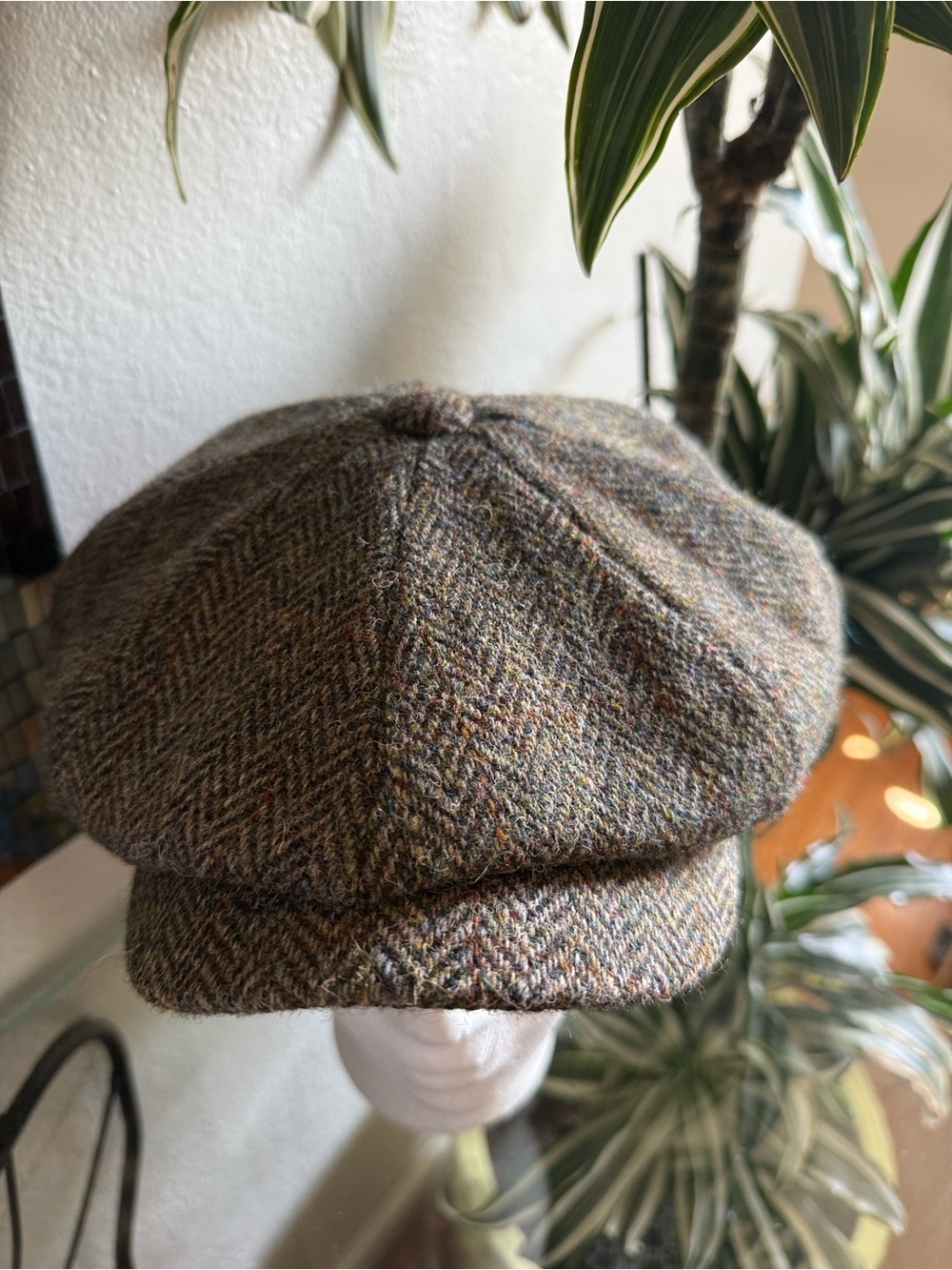 Men's Tweed Newsboy Cap in Multi-Brown
